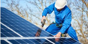 Installation Maintenance Panneaux Solaires Photovoltaïques à Coulouvray-Boisbenatre